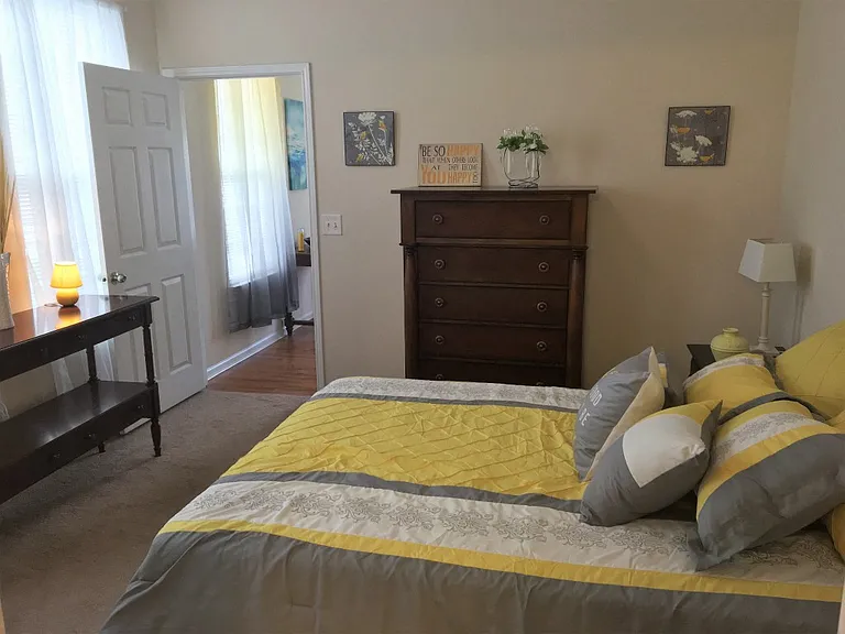 The Pointe at River Glen — Photo 7