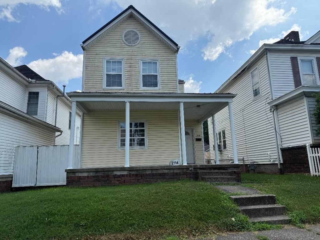 Real estate listing image
