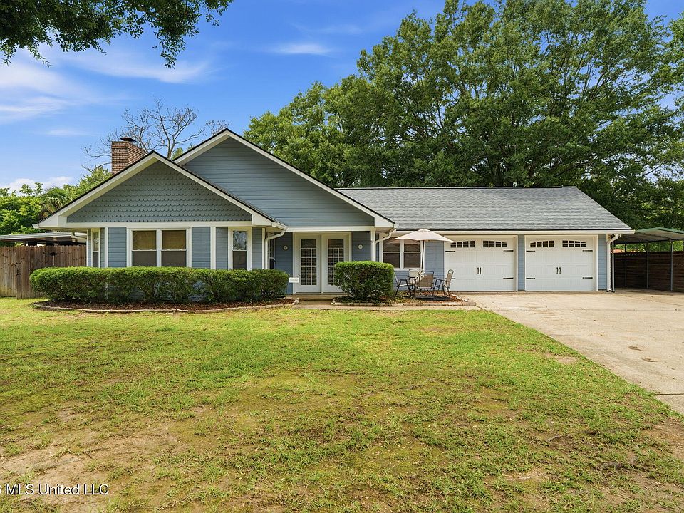 1st image of 615 Mockingbird Dr