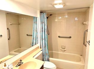 3500 Whitehall Dr N #202, West Palm Beach, FL 33401
