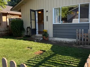 3307 E 17th St, Vancouver, WA 98661