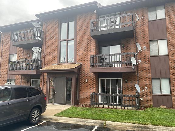 5th image of 15807 Aspen Ct #Apr301