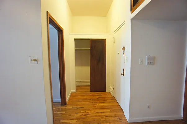 Rented by Compass | media 19