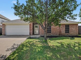 3820 Willowick Cir, Denton, TX 76210