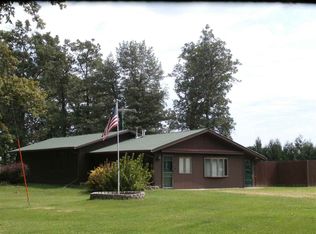 1788 210th St, New Hampton, IA 50659