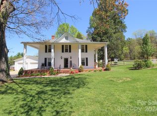 610 Alexander Ave, Morganton, NC 28655