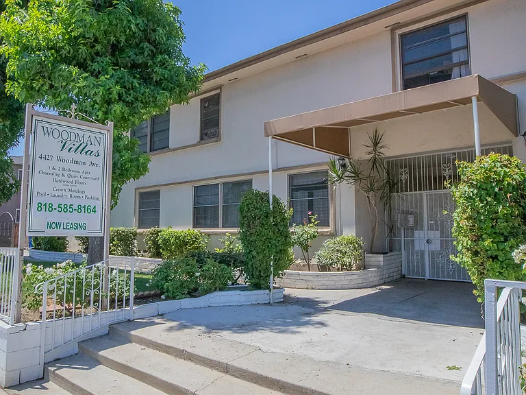 4427 Woodman Ave #1X1 — Photo 8