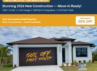 360 Baytree Dr, Rotonda West, FL 33947