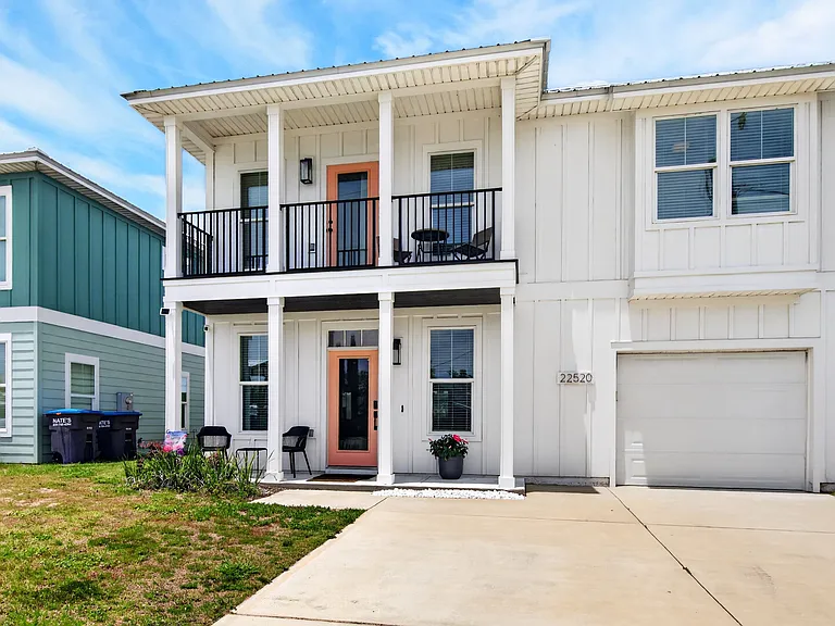 22520 Lakeview Dr — Photo 49