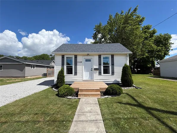 1148 Elgin St, Chatham Kent, ON N8A 3E4
