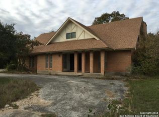 9355 Circle South Dr, Helotes, TX 78023