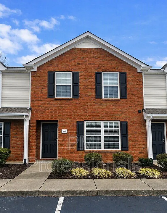 3848 Chippewa Pl