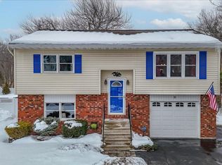 22 Thelma Street, Albany, NY 12205