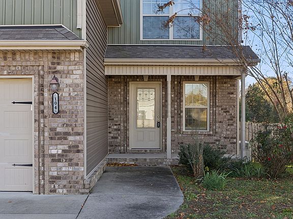 4th image of 104 Sycamore Hill Dr