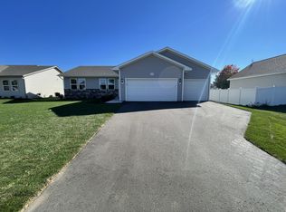 2240 Northfield Ln, Beloit, WI 53511