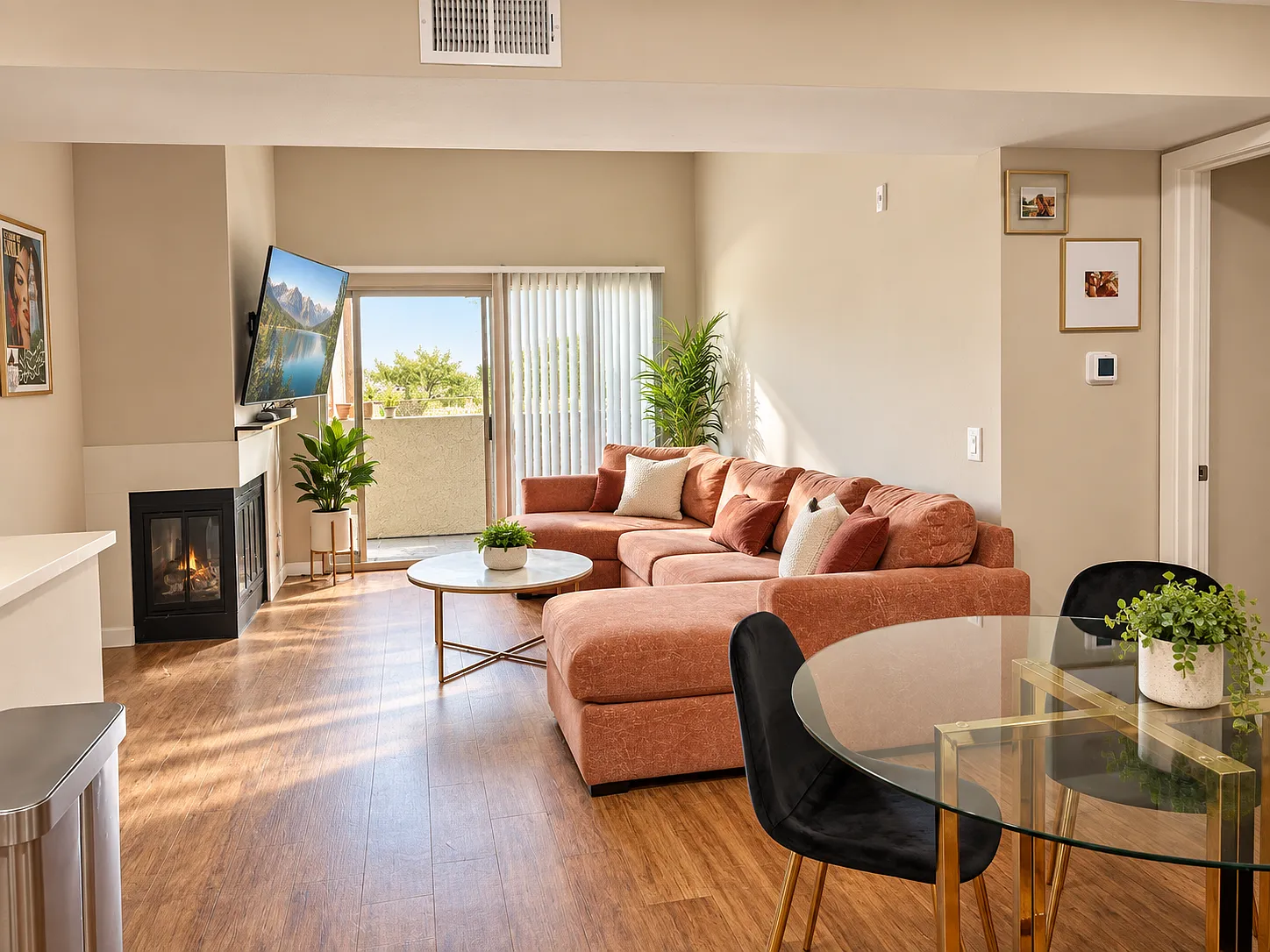 Studio, 950 sqft, $2,000 — Photo 4