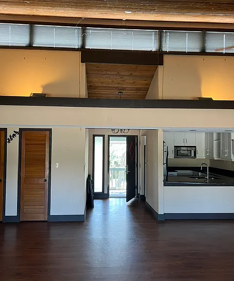 808 Pinewood Ct #808 — Photo 3