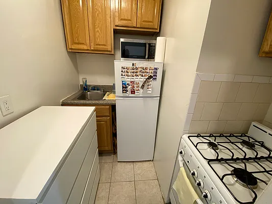 Rented by Compass | media 7