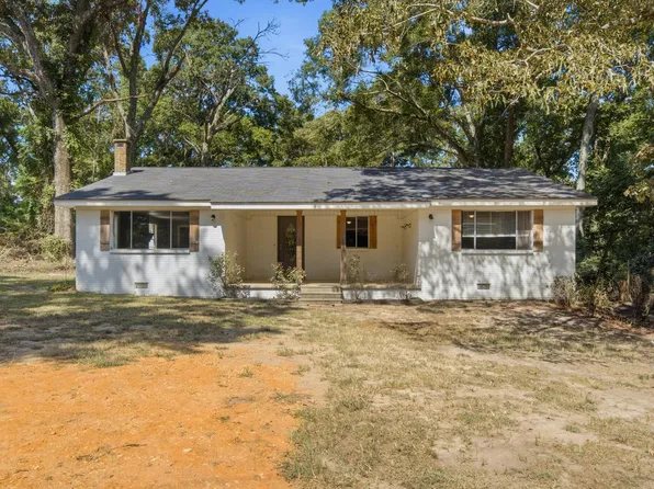 3989 Monroe Rd, Seminary, MS 39479
