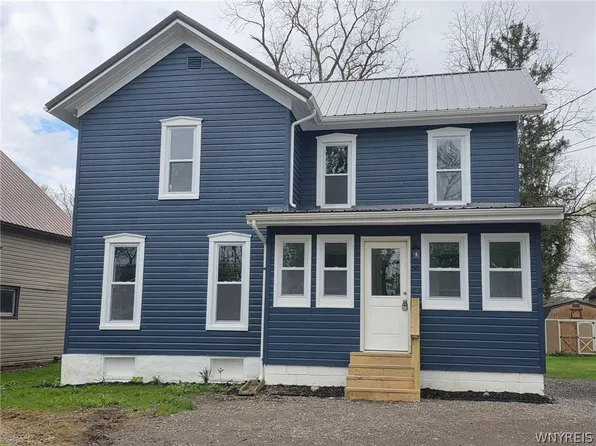 56 Main St, Wyoming, NY 14591