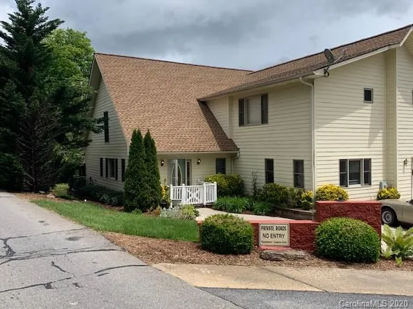 7 Bage St, Waynesville, NC 28786