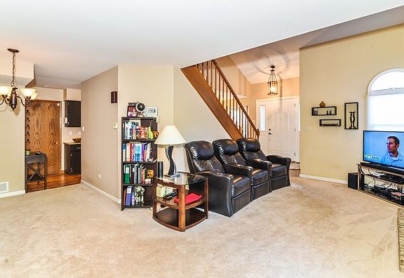 4th image of 9239 Wherry Ln