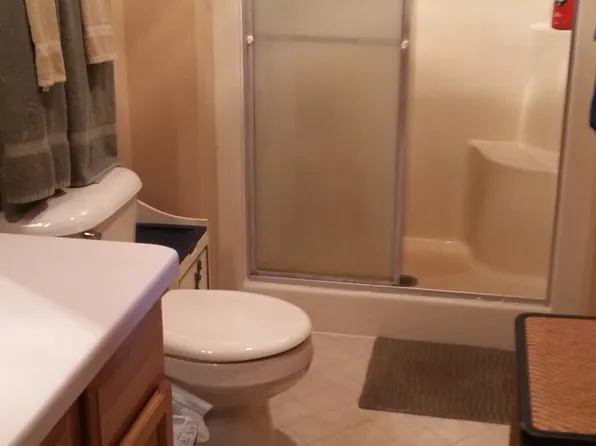 7518 Cuneo Dr, Spring Grove, IL 60081