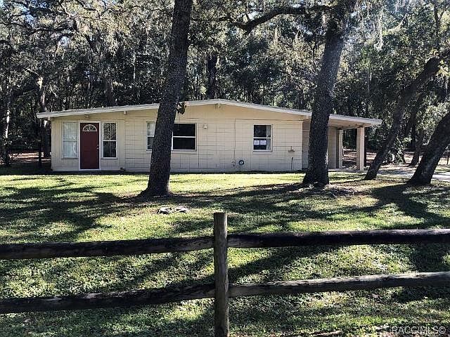1st image of 34061 Woodland Cir
