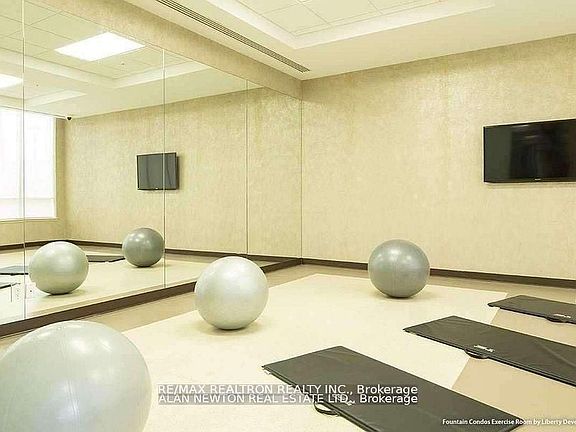 5th image of 75 N Park Rd #504