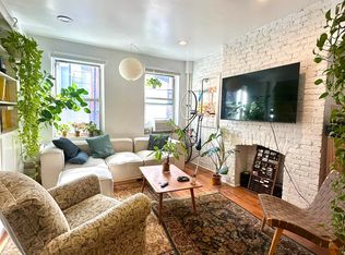 150 E Broadway #2D, New York, NY 10002