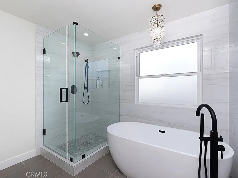 947 W Balboa Blvd — Photo 21
