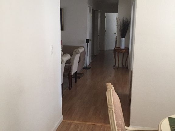 5th image of 2213 Greenfield Dr