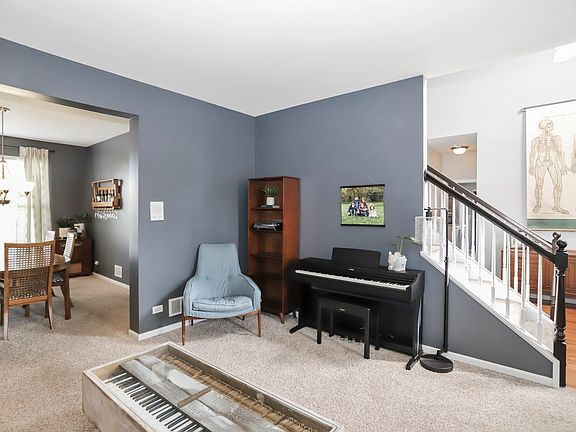 3rd image of 2672 Moutray Ln