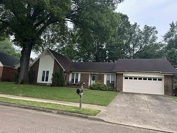 3rd image of 5971 Hickory Grove Ln
