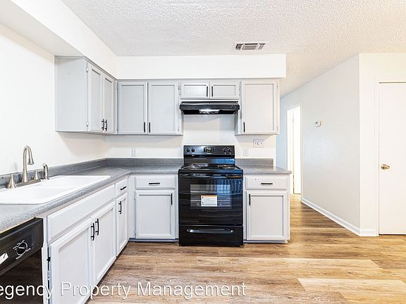4th image of 12125 El Sendero Dr #4924