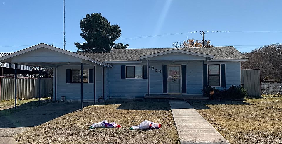 1st image of 1003 Avenue G