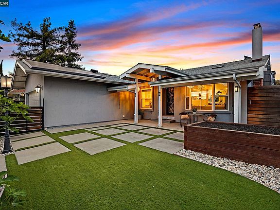 4th image of 335 Lakeside Ct