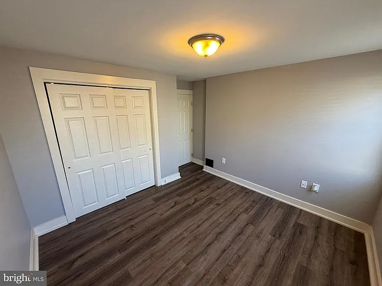 134 W Airy St — Photo 13