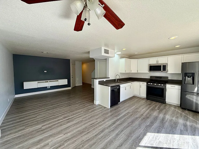3305 Cheyenne Gardens Way — Photo 6