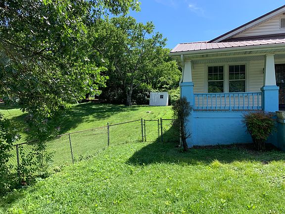 5th image of 1005 Cedarwood St