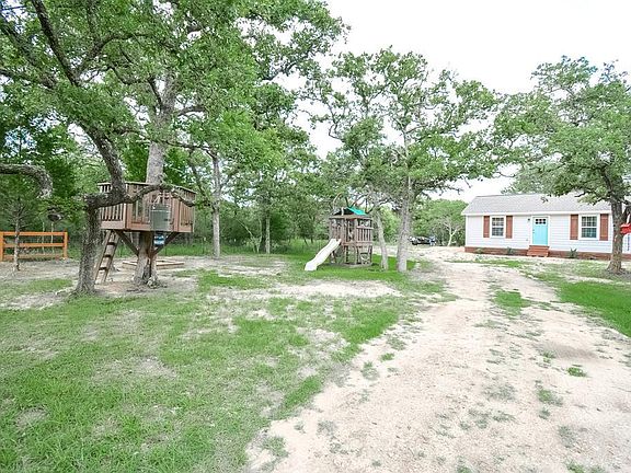 4th image of 103 Bluebonnet Bnd