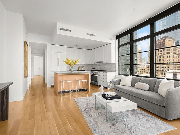 4th image of 50 W 30th St APT 20B