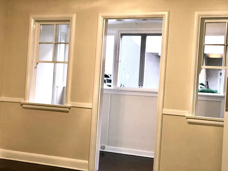 Sunroom/Breakfast Nook