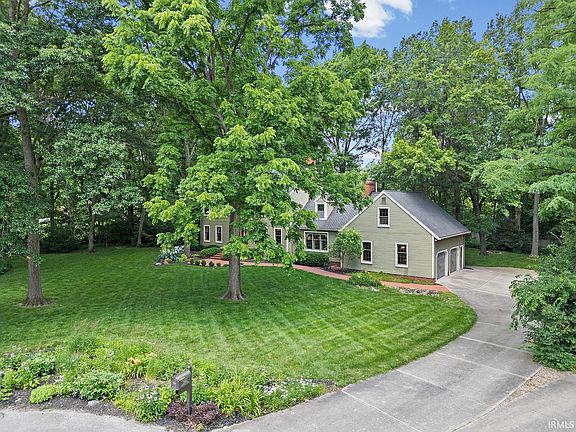 2nd image of 3930 Deerpath Pl