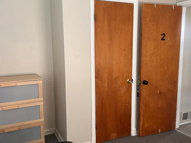229 Townsend Ave — Photo 11