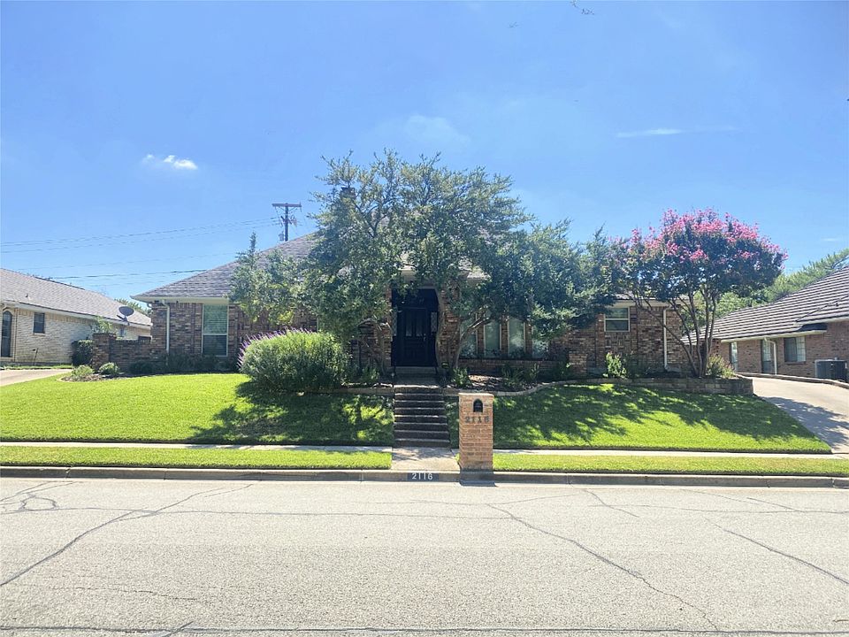 1st image of 2116 Pine Thicket Ct
