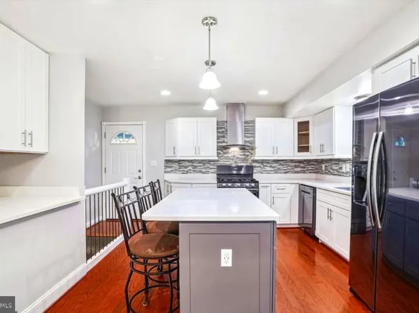 9321 Saint Andrews Pl, College Park, MD 20740
