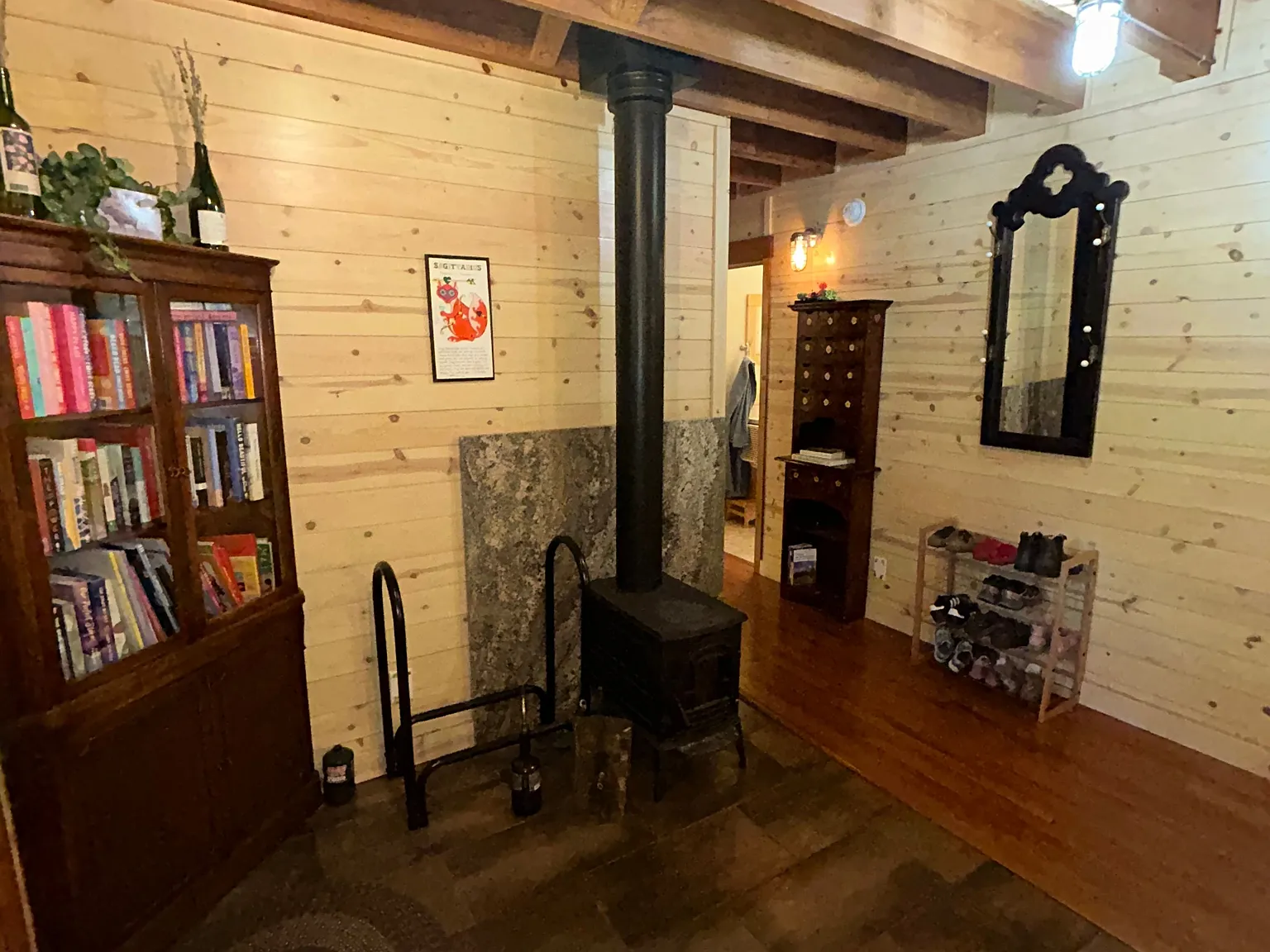 2 bed, 828 sqft, $2,300 — Photo 3