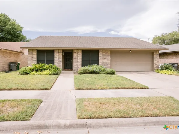 108 Cromwell Dr, Victoria, TX 77901