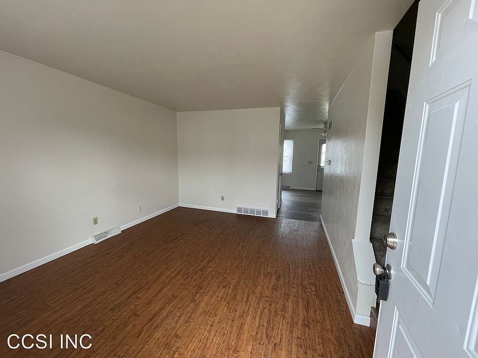 1st image of 651 W 61st St #7188411